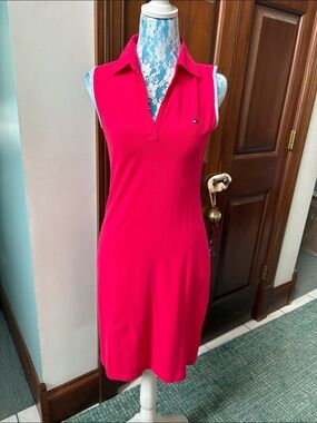 Tommy Hilfiger sport dress
Bright pink  collar/V-neck stretch knit embroid. logo